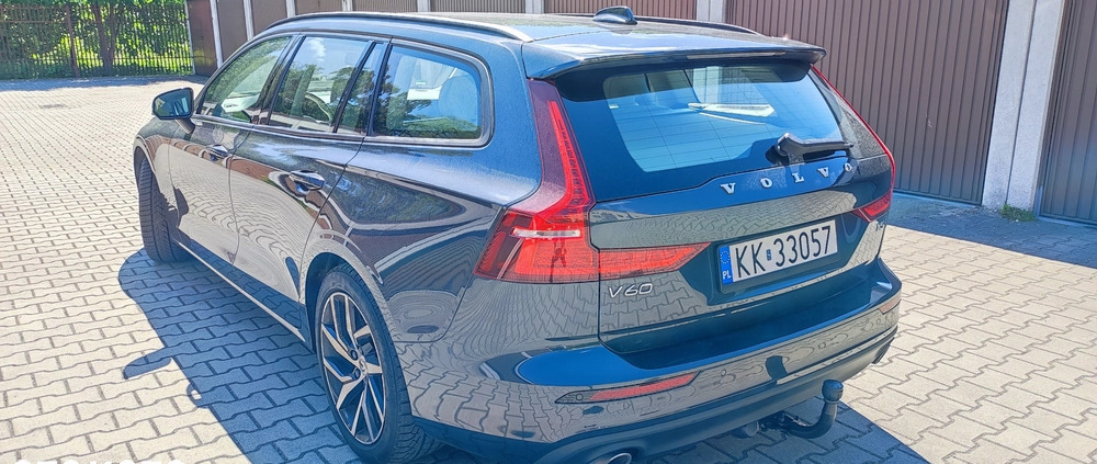 Volvo V60 cena 89900 przebieg: 169000, rok produkcji 2018 z Kraków małe 667